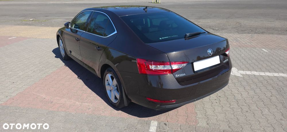 Skoda Superb 2.0 TSI Sportline DSG - 16