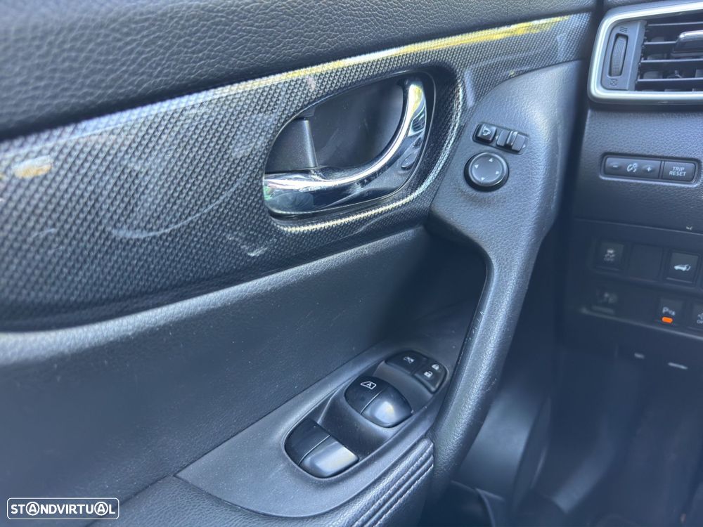 Nissan X-Trail 1.6 dCi N-Connecta - 13