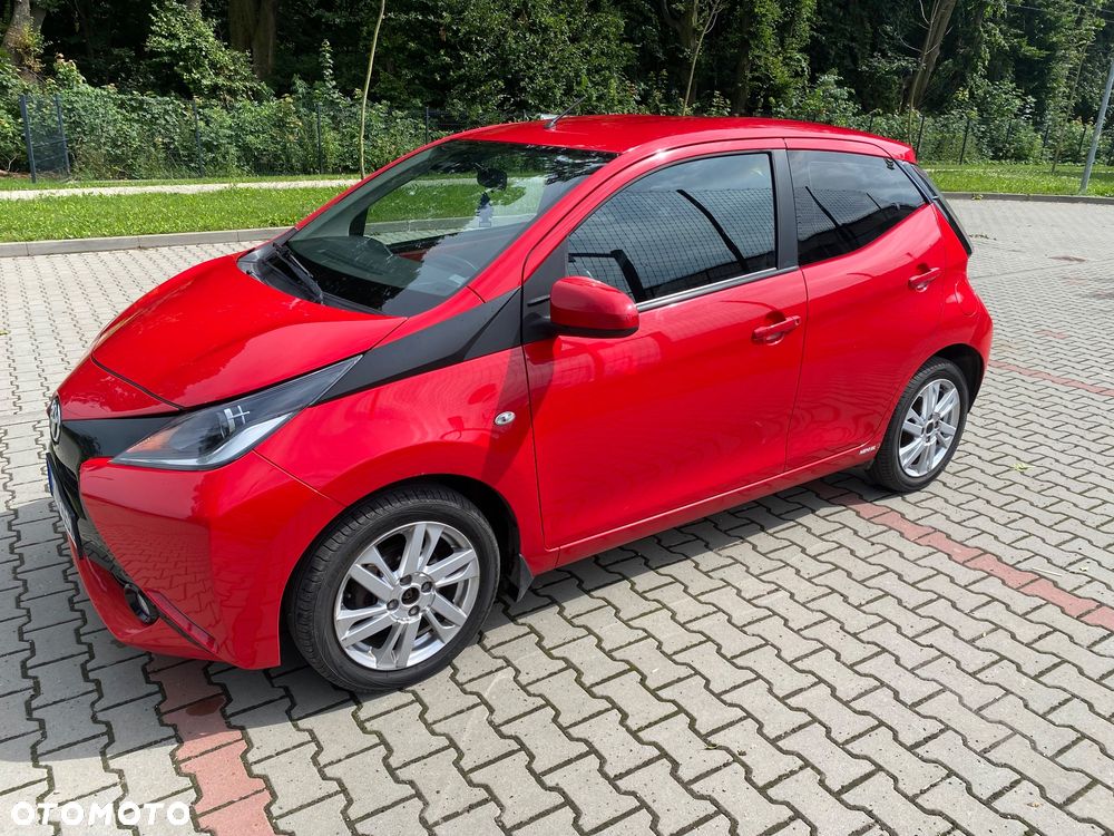 Toyota Aygo x-play touch - 11