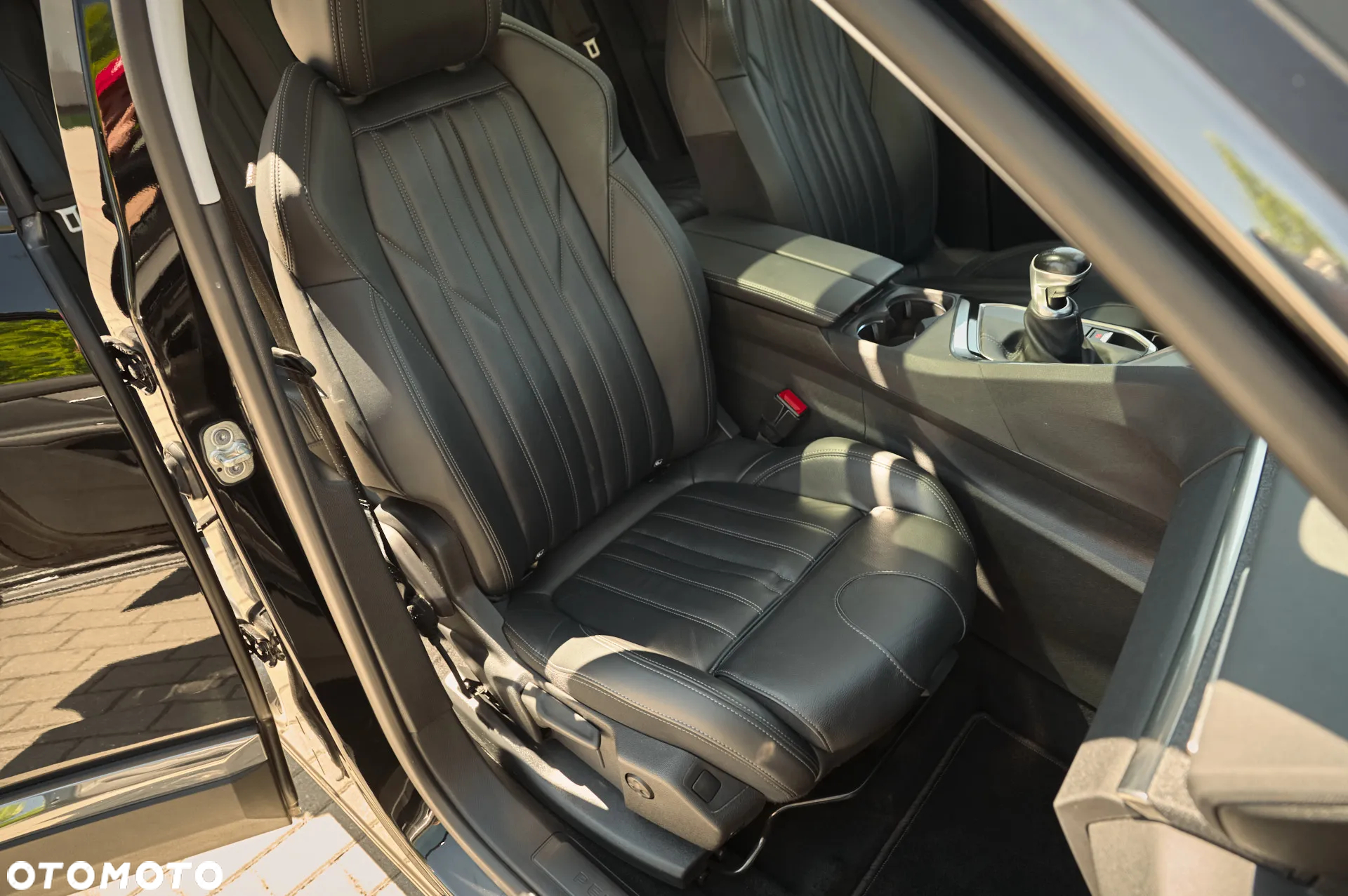 Peugeot 3008 BlueHDi 130 Stop & Start Allure Business-Paket - 21