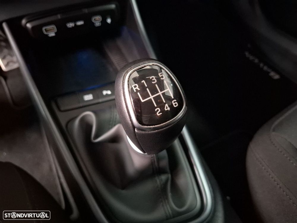 Hyundai Bayon 1.0 T-GDI Premium - 17