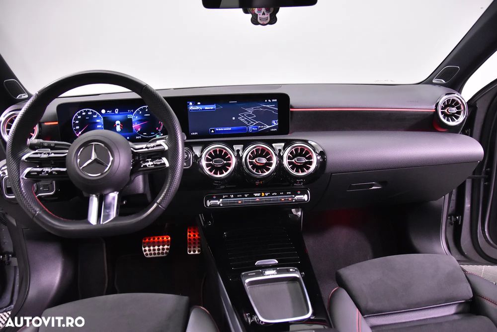 Mercedes-Benz A 180 MHEV 7G-DCT - 9
