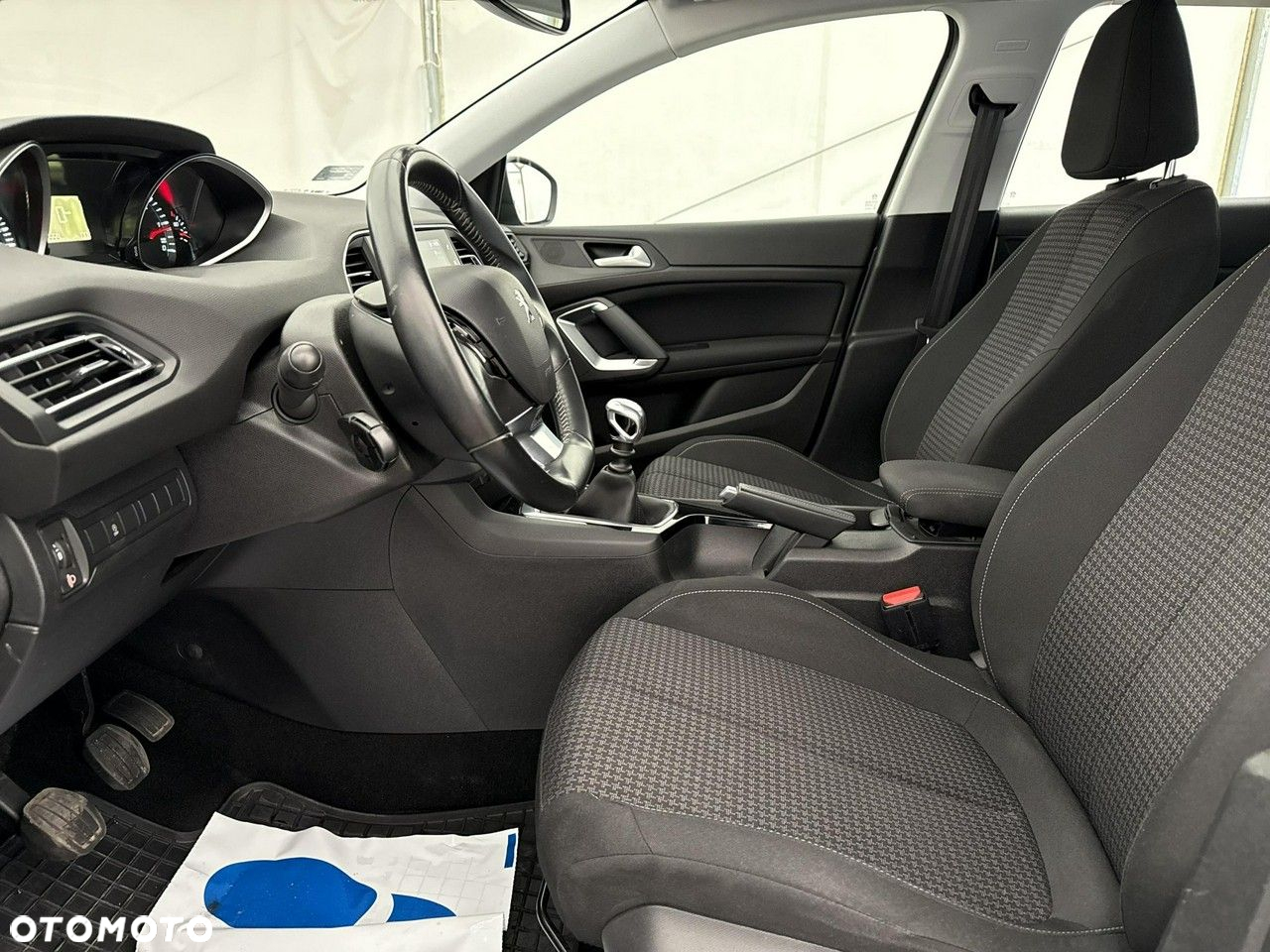 Peugeot 308 - 12