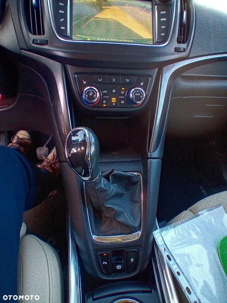 Opel Zafira - 17