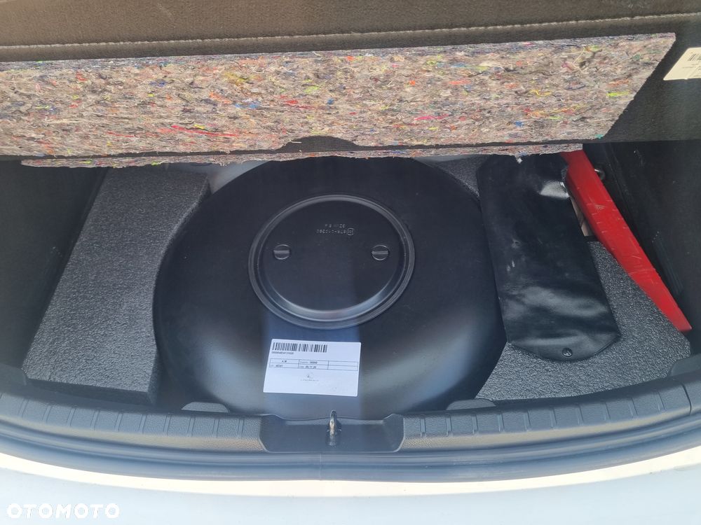 Toyota Yaris 1.5 Premium - 21
