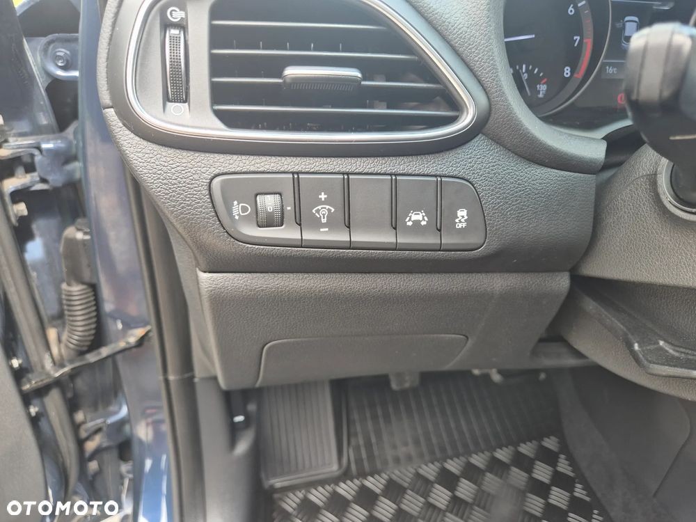 Hyundai i30 1.4 T-GDI Intro Edition - 15