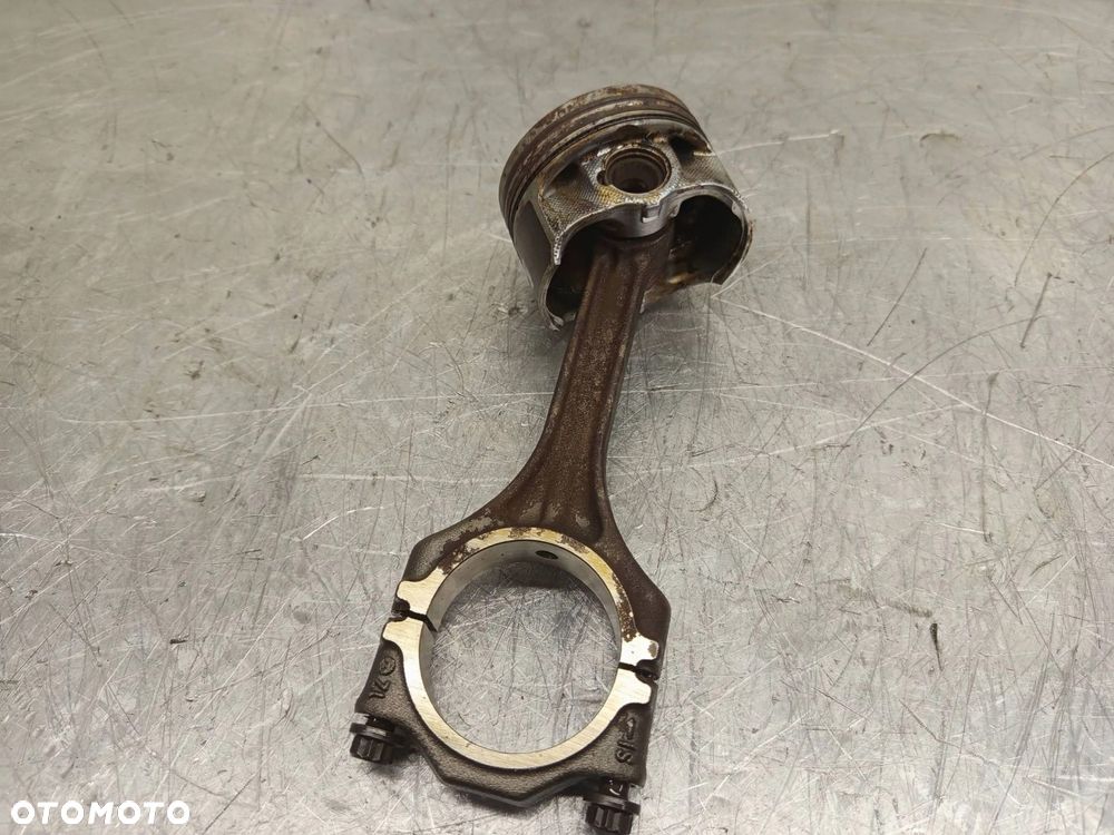 Tłok z korbowodem Volkswagen Golf VI Seat Skoda Audi 1.4 FSI TSI 076182 - 1