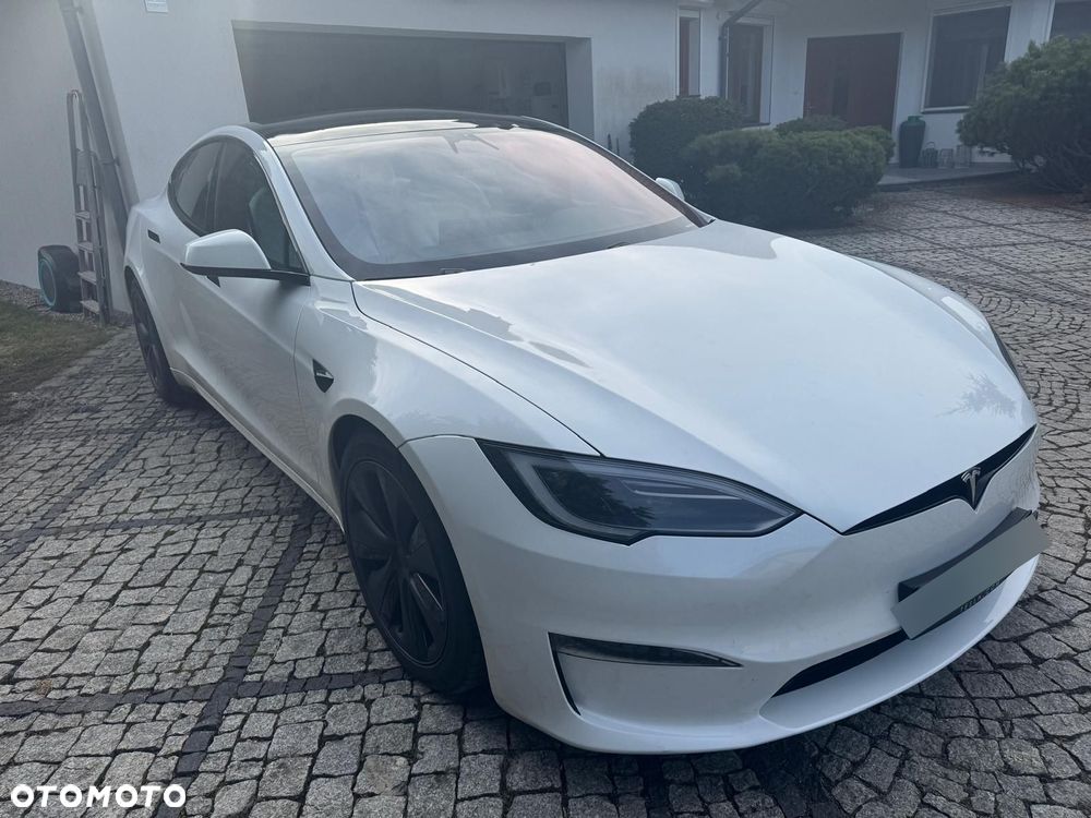 Tesla Model S AWD - 14