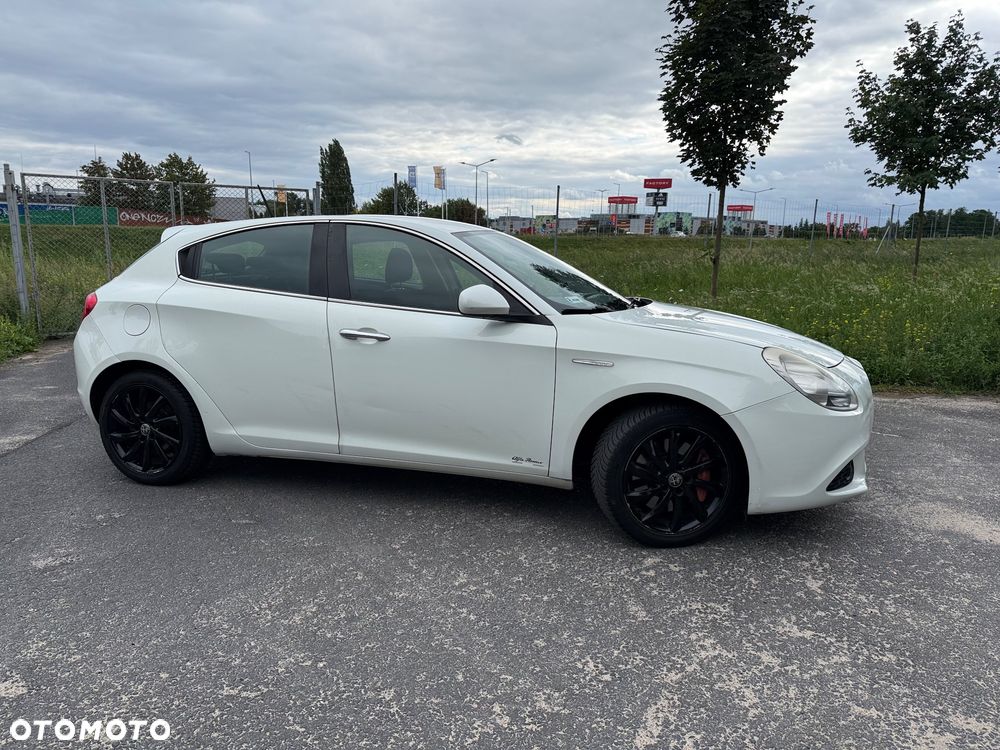Alfa Romeo Giulietta 1.6 JTDM Distinctive - 2