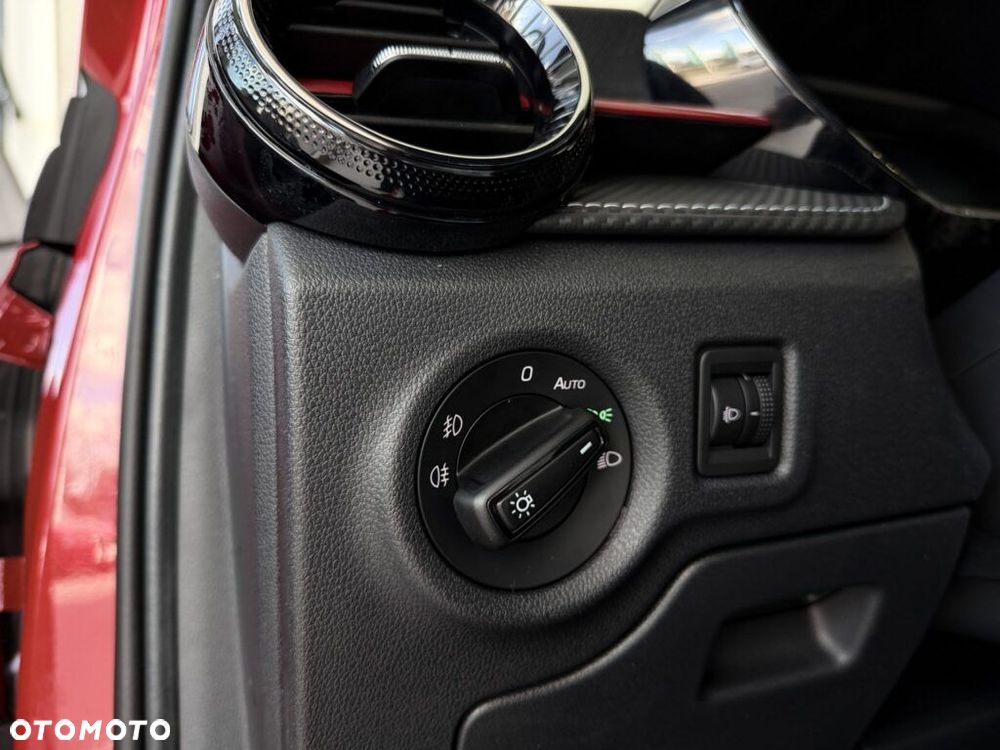 Skoda Fabia 1.0 TSI Monte Carlo - 19