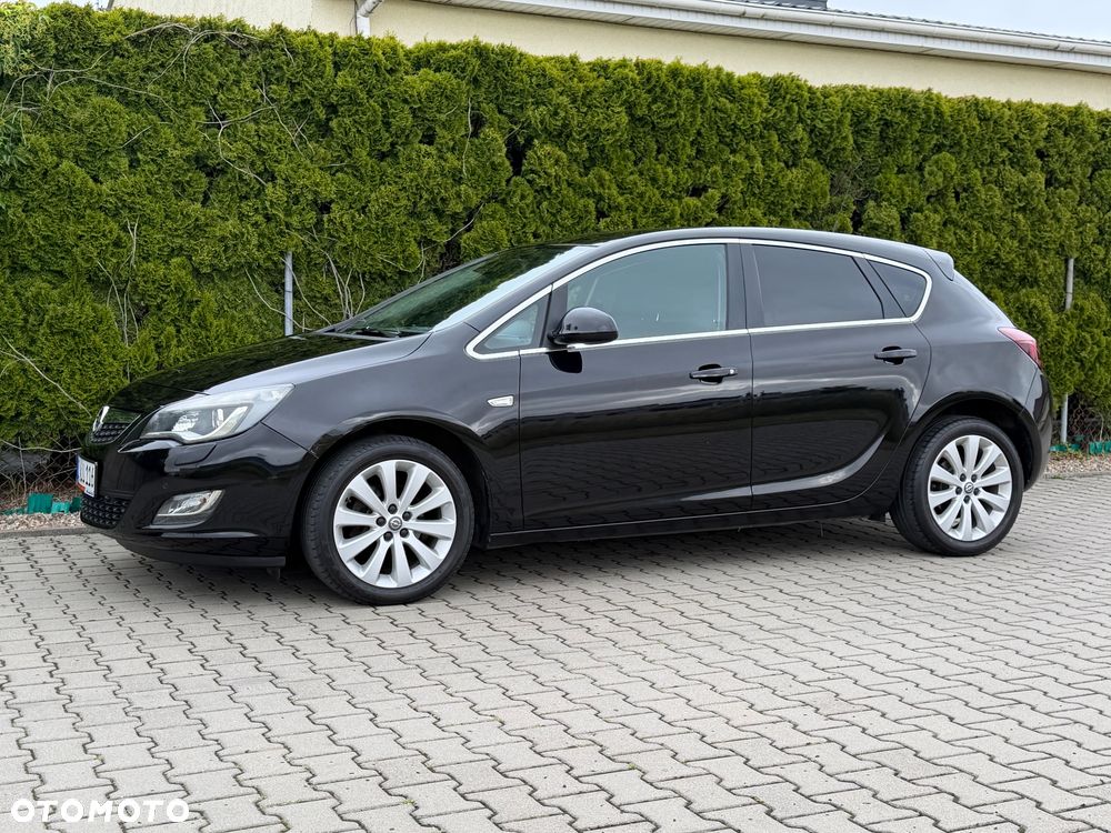 Opel Astra 1.4 Turbo Cosmo - 4