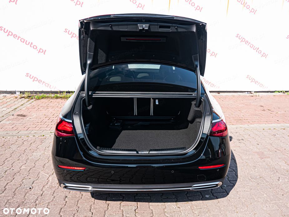 Mercedes-Benz Klasa E - 9