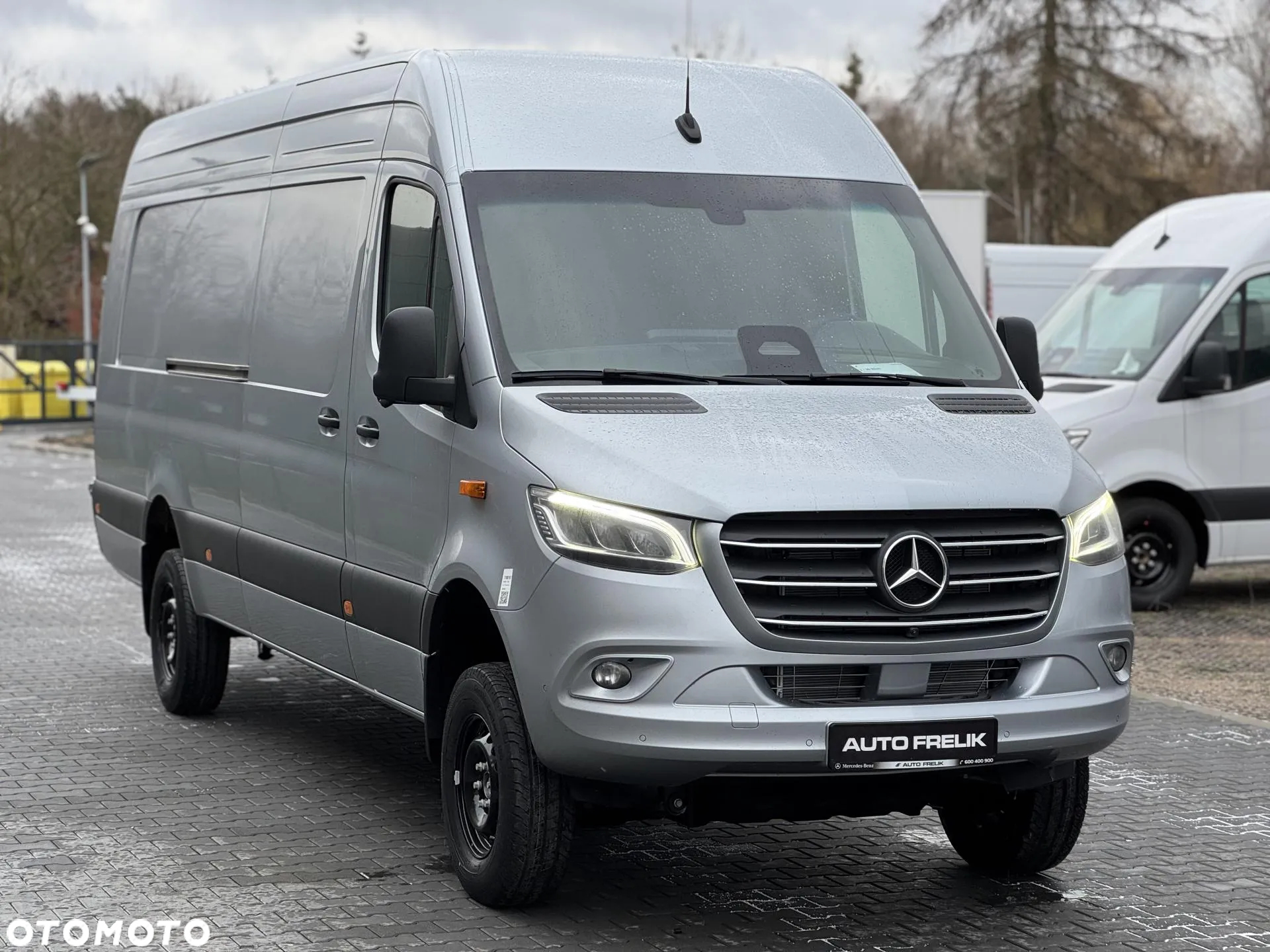 Mercedes-Benz Sprinter - 2