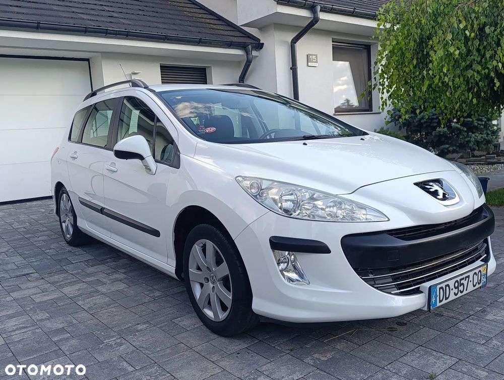 Peugeot 308 - 1