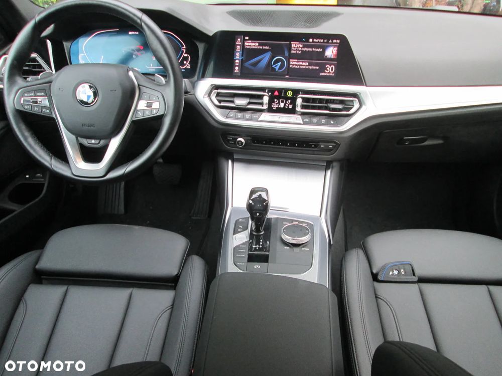 BMW Seria 3 - 24
