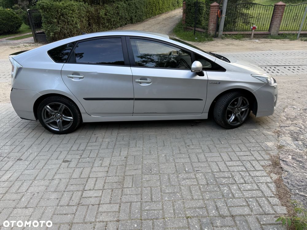 Toyota Prius - 3