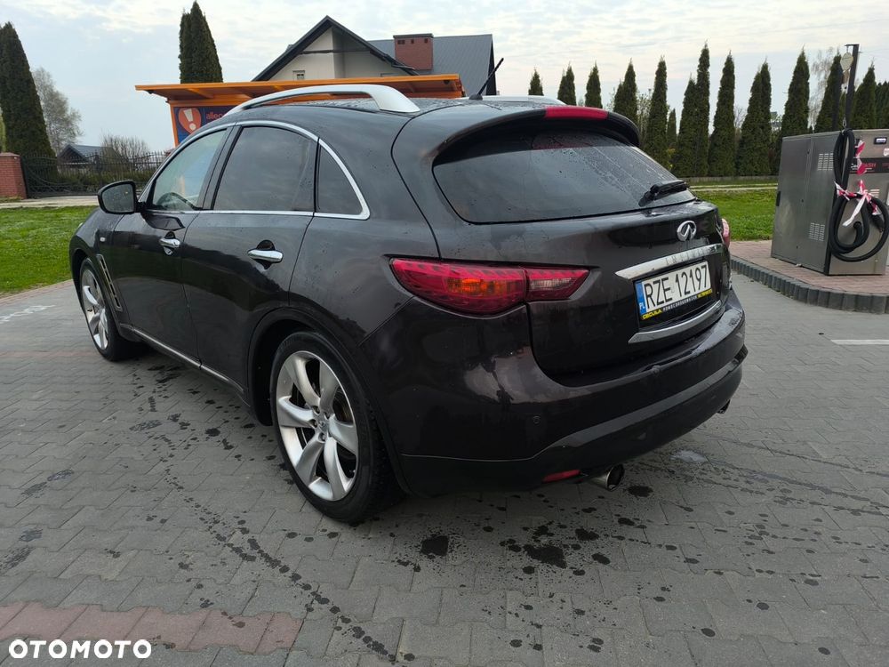 Infiniti FX FX30d S Premium - 8