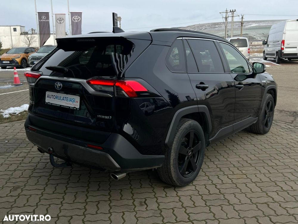 Toyota RAV4 2.5 4x4 Hybrid Team Deutschland - 3