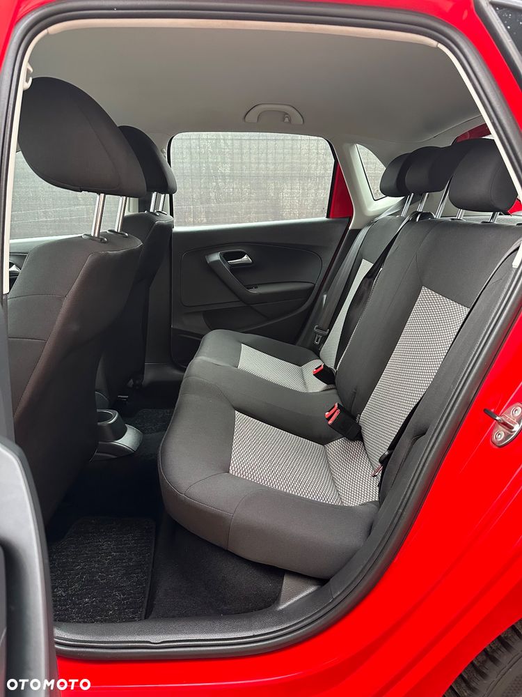 Volkswagen Polo - 16