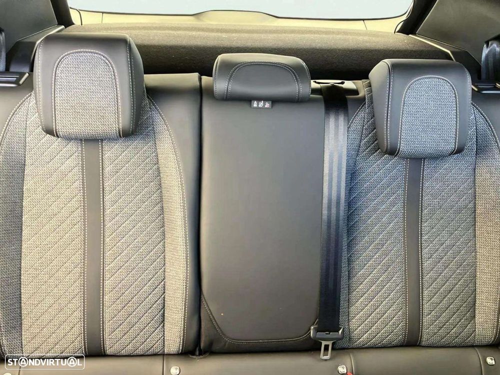 Peugeot 2008 1.2 PureTech Allure EAT8 - 16