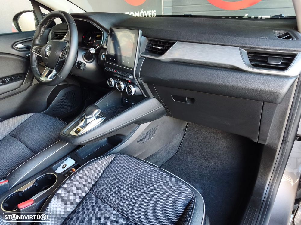 Renault Captur - 32