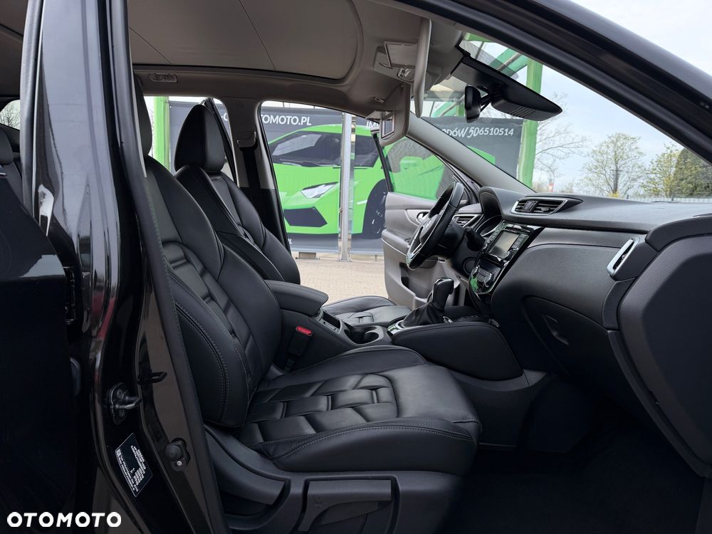 Nissan Qashqai - 25