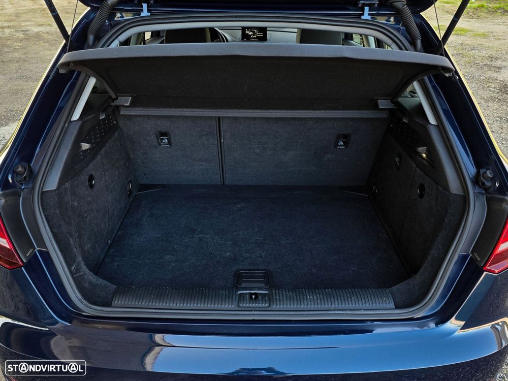 Audi A3 Sportback 30 TDI Sport - 12