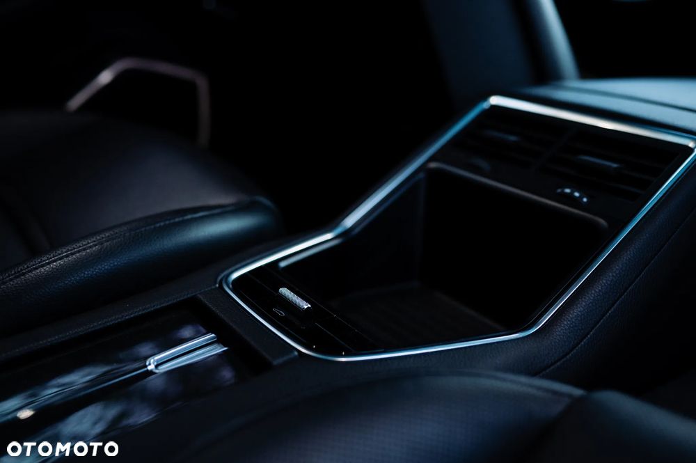 Porsche Panamera Standard - 16