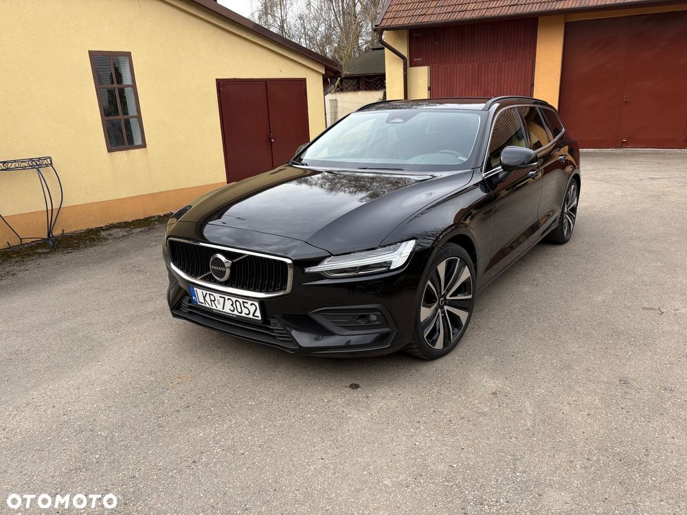 Volvo V60 B4 D Momentum Core - 1