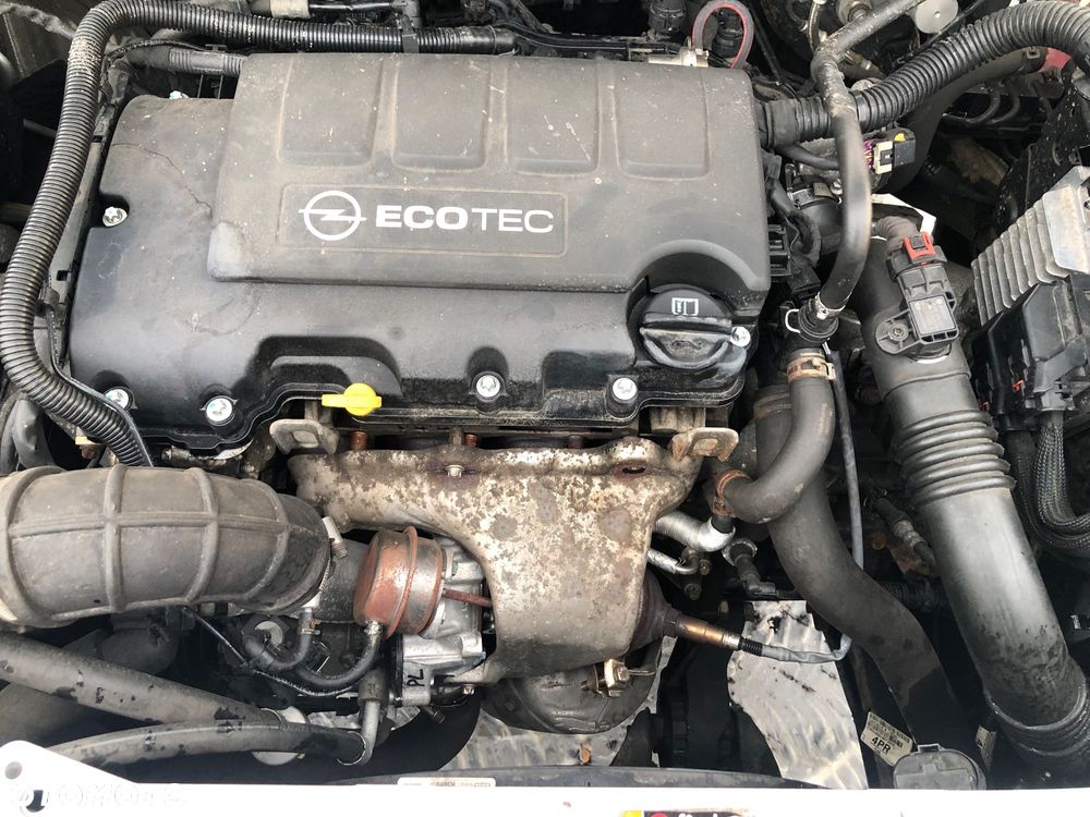 Opel Astra 1.4 Turbo Active - 24