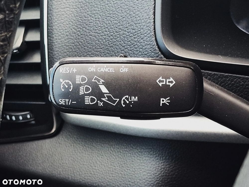 Skoda Karoq 1.6 TDI 4x2 Style - 28