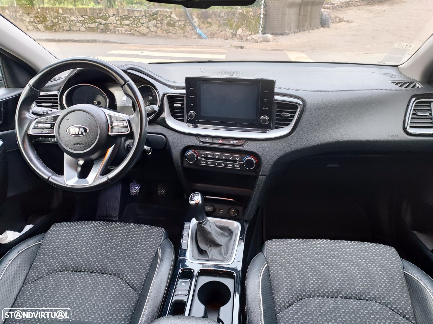 Kia Ceed SW 1.6 CRDi MHEV Drive - 9