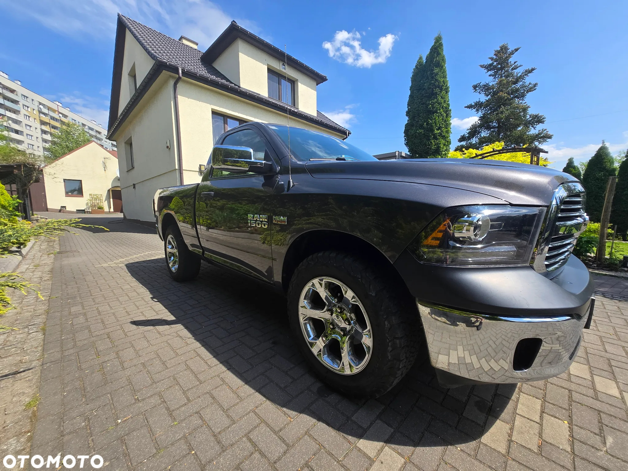 Dodge RAM 1500 5.7 4x4 - 2