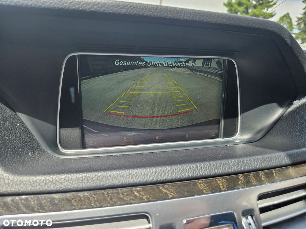 Mercedes-Benz Klasa E 220 BlueTEC 4Matic 7G-TRONIC - 12