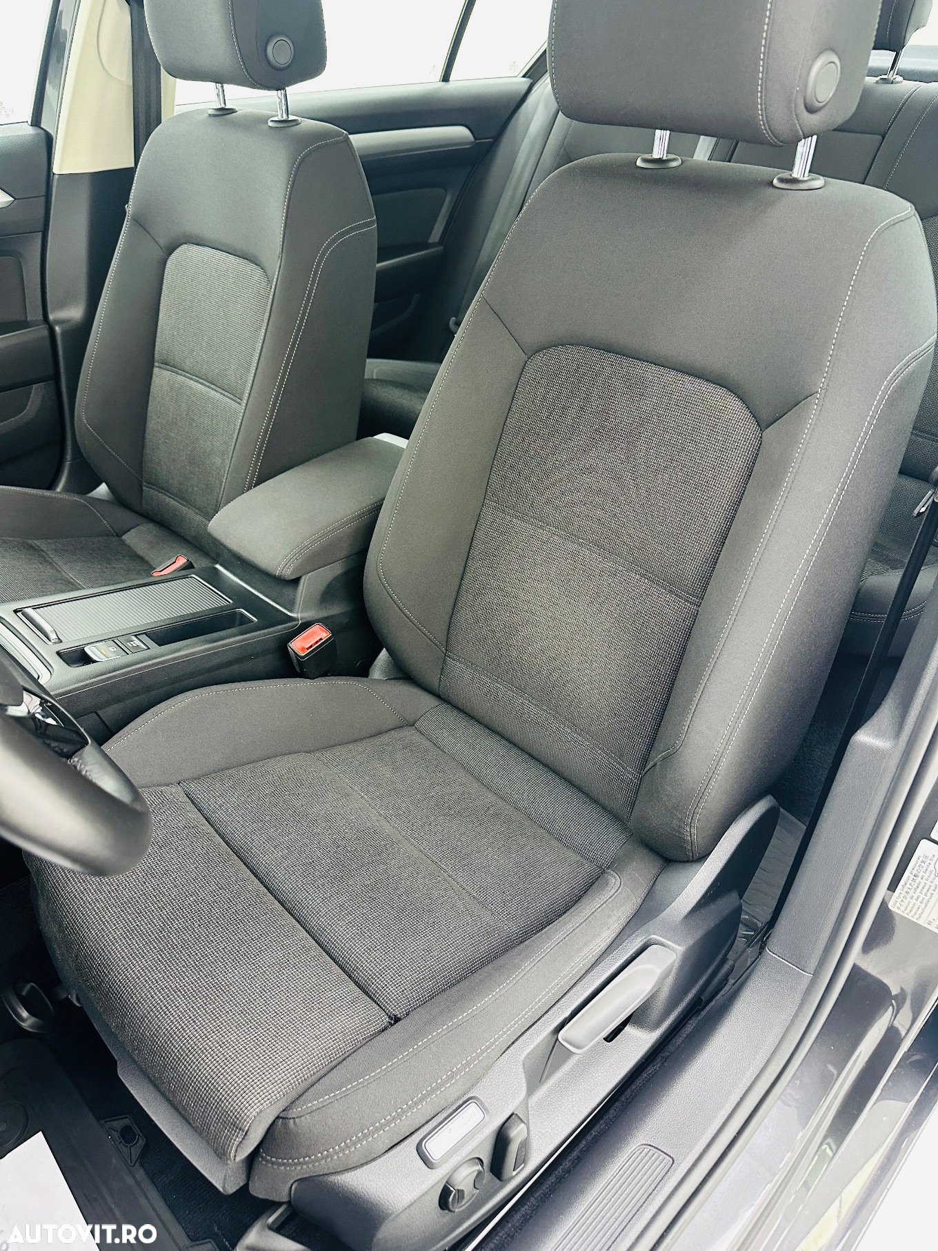 Volkswagen Passat Variant 1.6 TDI Comfortline - 10