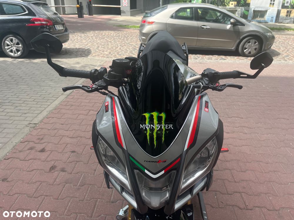 Aprilia Tuono - 14