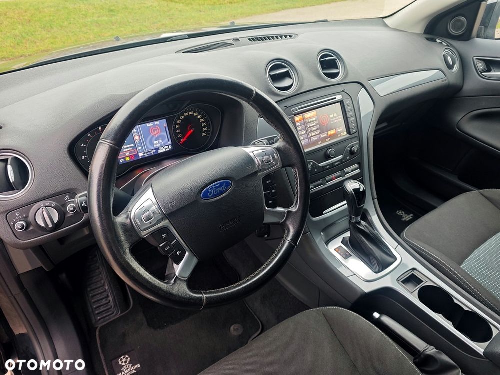 Ford Mondeo 2.0 TDCi Champions Edition - 26