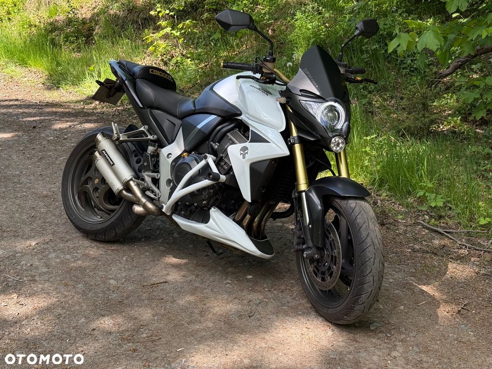 Honda CB - 1
