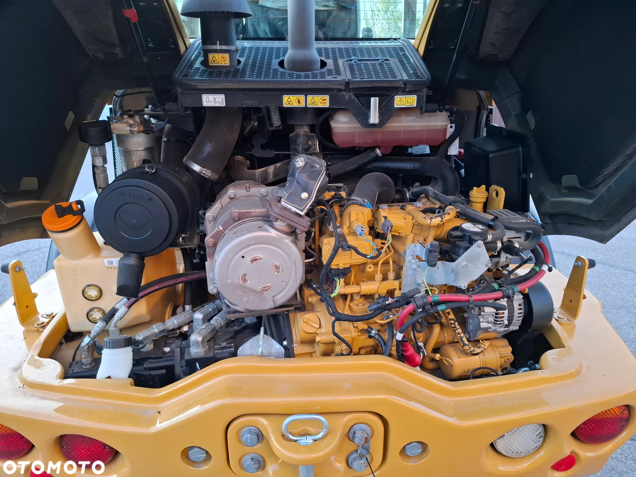 Caterpillar CAT 908 M - 21
