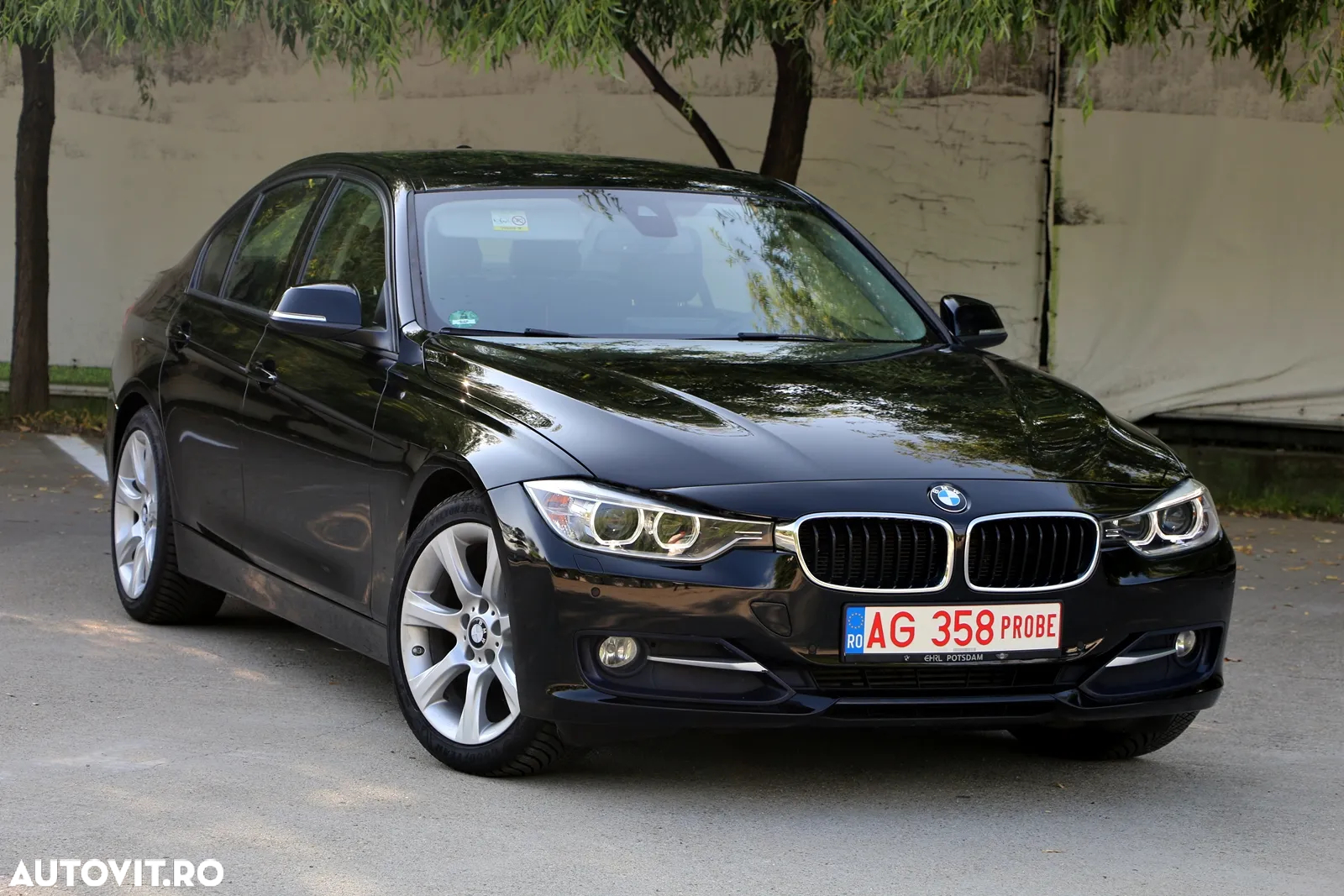 BMW Seria 3 320d Aut. - 10
