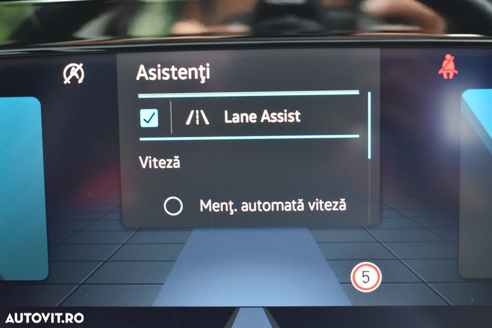 Volkswagen Golf 2.0 TDI Life - 37