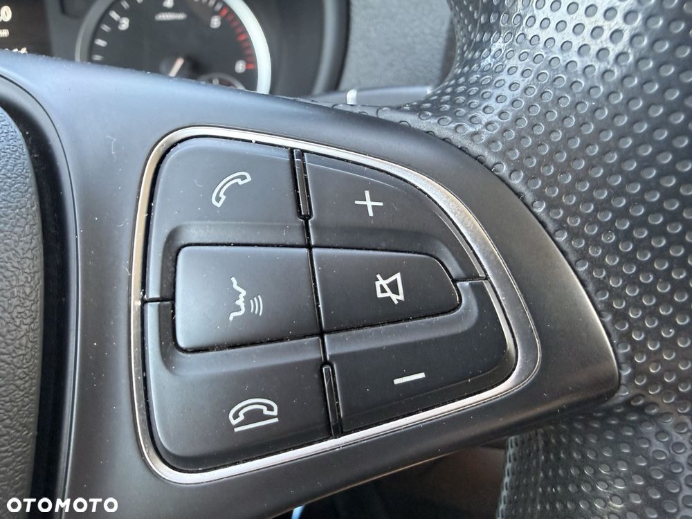 Mercedes-Benz VITO - 10