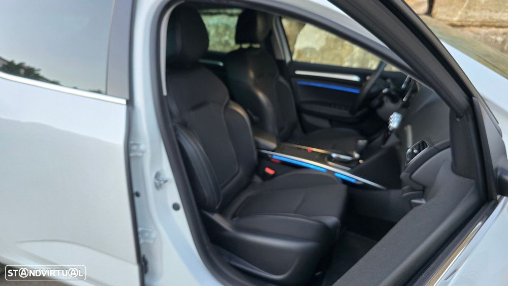 Renault Mégane 1.3 TCe Intens EDC - 48