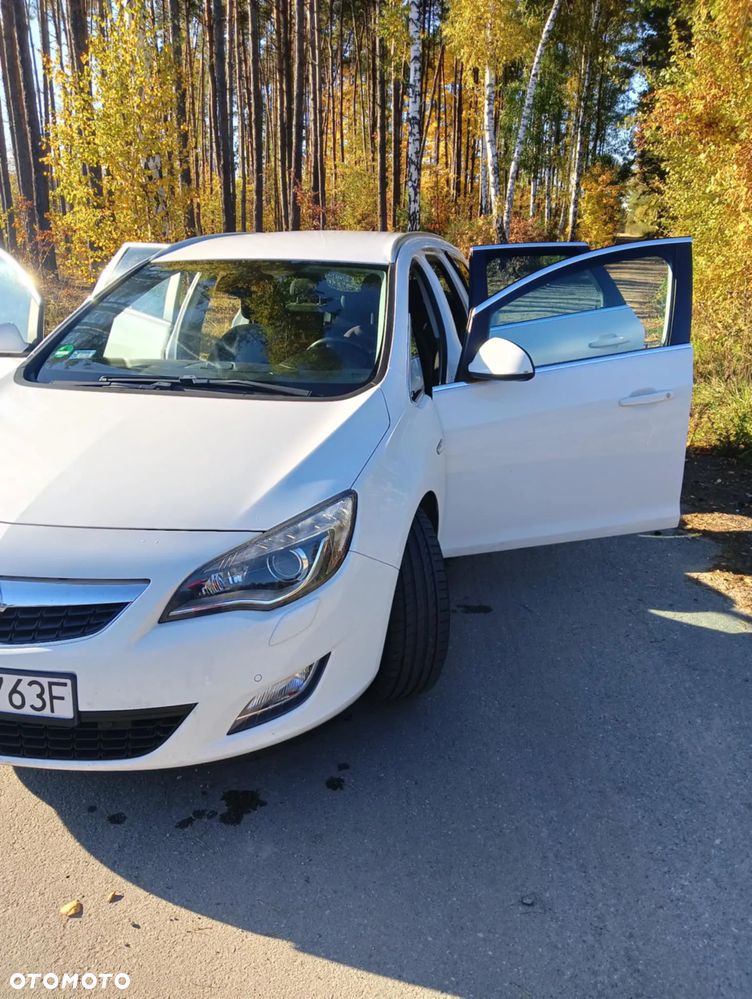 Opel Astra 1.6 Turbo Sport - 8