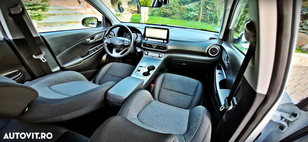 Hyundai KONA Business - 28