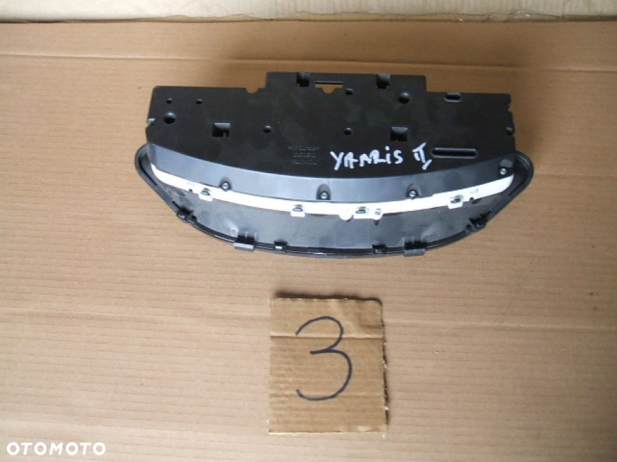 TOYOTA YARIS II 1.3VVTi 1.0 1.4D4D LICZNIK ZAGAR ZEGARY EUROPA - 7