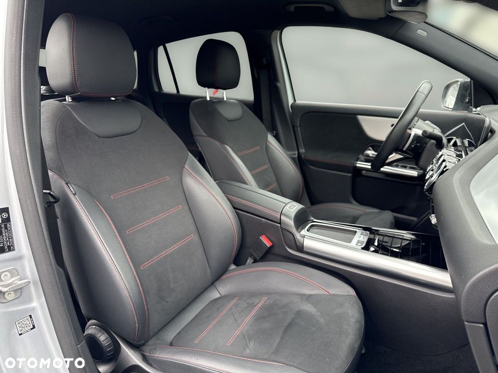 Mercedes-Benz GLA - 19