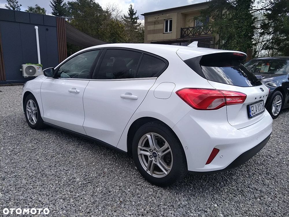 Ford Focus 1.0 EcoBoost Active Business - 4