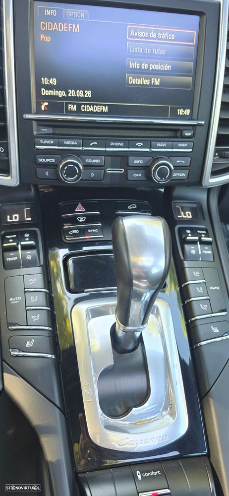 Porsche Cayenne S E-Hybrid Platinum Edition - 52