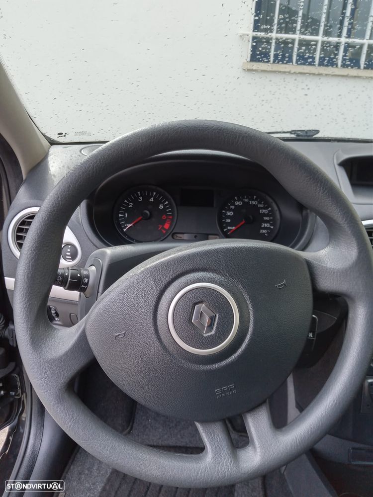 Renault Clio 1.2 16V GT - 6